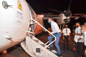 ބޮޑުތިލަދުންމައްޗަށް ކުރެއްވި ދަތުރުުޅަށްފަހު ނައިބް ރައީސް މާލެ ވަޑައިގެންފި