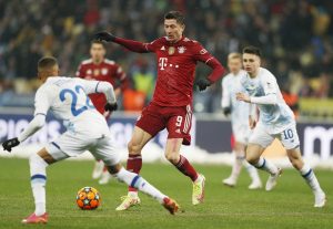 ބަޔާން މޮޅުވިއިރު، ބާސެލޯނާ ޕްރެޝަރަށް