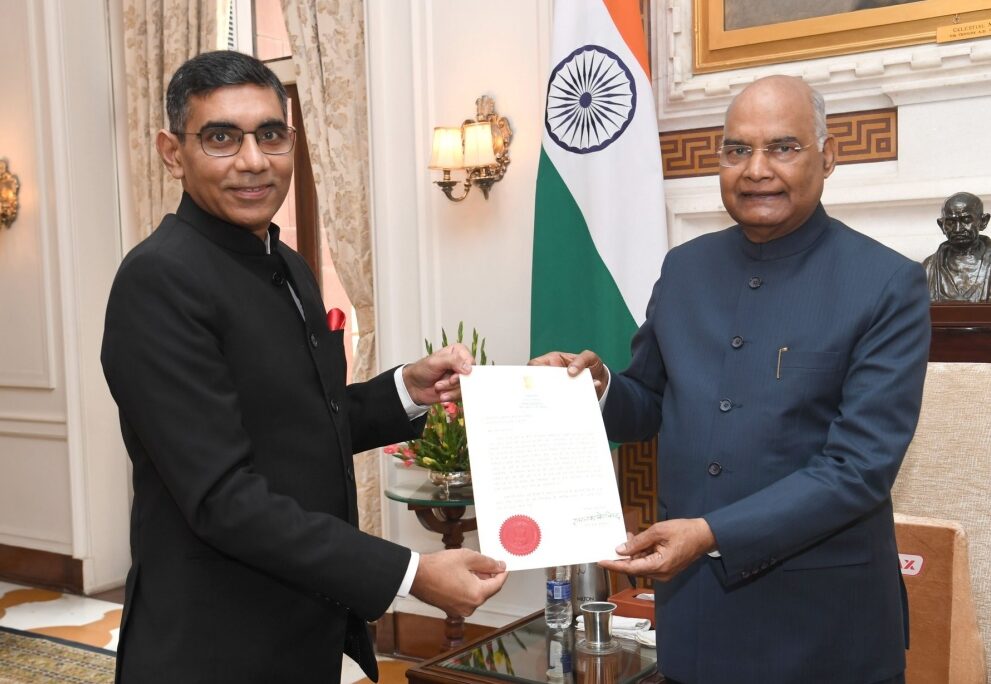 އިންޑިއާގެ އާސަފީރު މަހާވަރު މަޤާމާއި ހަވާލުވެ ވަޑައިގެންފި