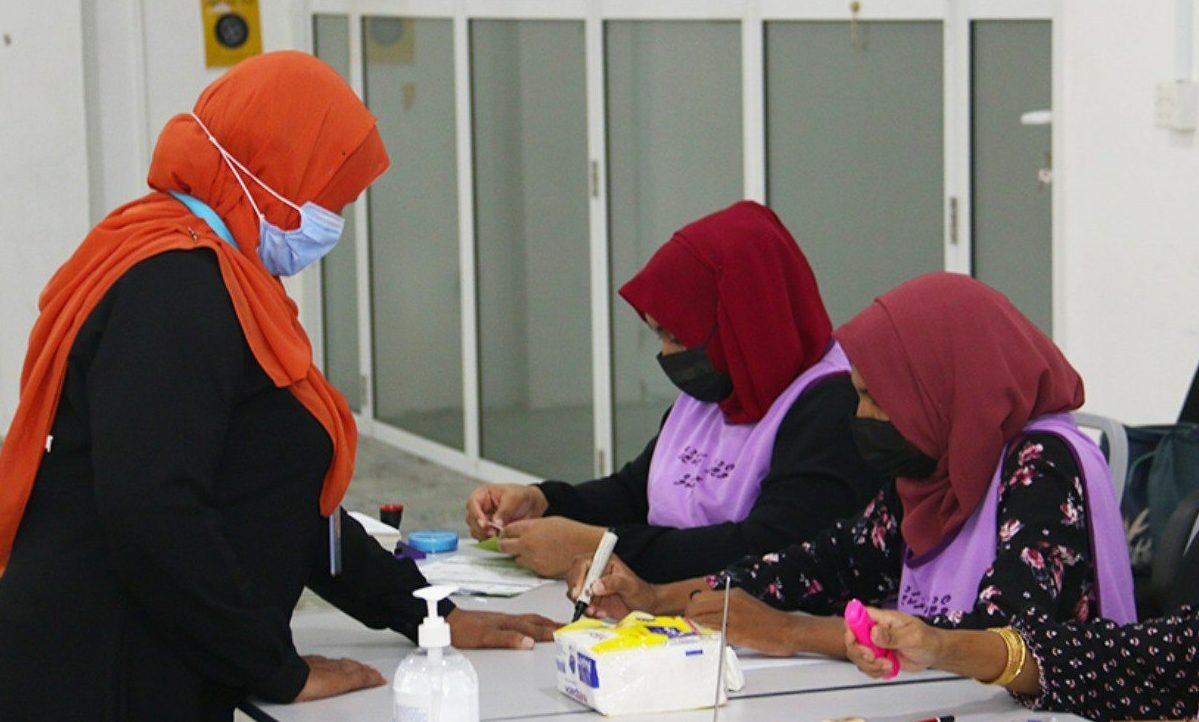 ނައިވައިދޫ އަންހެނުންގެ ކޮމެޓީ ގޮނޑި އަމިއްލަ ގޮތުން ވާދަކުރި ކެނޑިޑޭޓު ކާމިޔާބުކޮށްފި