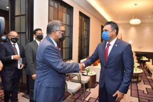 ރާއްޖޭގެ ކޯވިޑް ވެކްސިން ޕްރޮގުރާމަށް ބަންގްލަދޭޝްގެ ހެލްތު މިނިސްޓަރުގެ ތަޢުރީފް