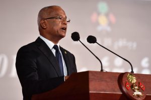 ރައީސްގެ އިލްތިމާސް: ގްރޭޑް 10 ނިމުމުން ކިޔެވުން ނިންމާނުލާ!