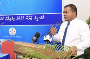 ޒުވާނުންނަށް ރަނގަޅު މަގު ދެއްކިއްޖެނަ، ޤައުމަށް ޚިދުމަތްތެރި ބަޔަކަށް ވެގެންދާނެ: ނިޒާރު