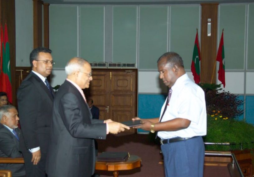 ކޮޕީ މުހައްމަދު ރަޝީދުގެ ފަޑުވުމެއްނެތް ޤައުމީ ޚިދުމަތް!