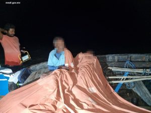 ފަޅުތެރެއަށް ގެއްލިގެން ހޯދަމުން ދިޔަ ދެމީހުން ފެނިއްޖެ