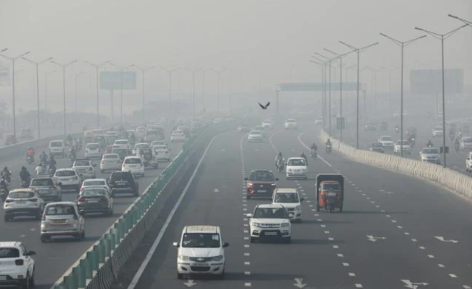 ޖައްވު ނުސާފުވެ ނިއު ދިއްލީގެ ސްކޫލުތައް ވަކި މުއްދަތެއް ނެތްގޮތަށް ބަންދު ކޮށްފައި ބެހެއްޓުމަށް ނިންމައިފި