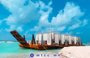 ހަނިމާދޫ ބަނދަރުގެ އެއްގަމު ތޮއްޓަށް ބޭނުންވާ ގަލުގެ ފުރަތަމަ ޝިޕްމަންޓް ސައިޓަށް