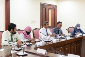 ދަރަނި މެނޭޖު ނުވެއްނަމަ، އިތުރު 1 ބިލިޔަން ރުފިޔާއިން ބަޖެޓް ޑެފިސިޓްވާނެ: ނިޔާޒީ