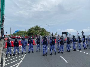 އިދިކޮޅު ސައިކަލު ބުރުގައި ހަމަނުޖެހުން ހިންގަން ރާވާފައިވޭ: ފުލުހުން