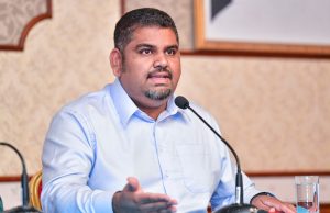 މަބްރޫކް ކޯވިޑަށް ޕޮޒިޓިވްވެއްޖެ