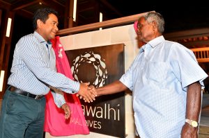 މަޑިވަރު އެއާޕޯޓް ނިމުމުން ޝިޔާމްގެ ޝުކުރު ރައީސް ޔާމީނާއި، އުއްޗުއަށް!