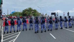 ސިޔާސީ ހަމަޖެހުން ނެތް ގައުމަކަށް ތަރައްގީއެއް ނާންނާނެ! އޮތް އެންމެ ބޮޑު ގޮންޖެހުމަކީ މިއީ!