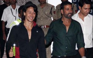 އަކްޝޭ އާއި ޓައިގާ އެކުގައި "ބަޅޭ މިޔާ ޗޯޓޭ މިޔާ" އިން!