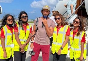 ރިތިކްވެސް އާއިލާއާއެކު ރާއްޖޭގައި