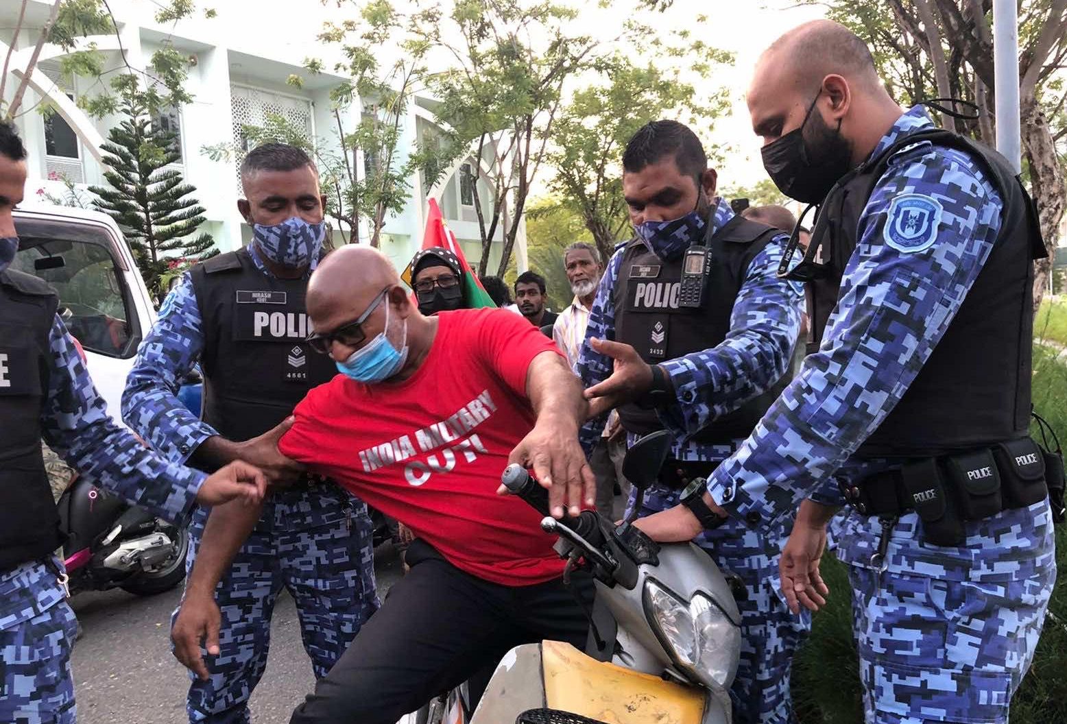 އިންޑިއާ އައުޓް ޓީޝާޓް ލުމަކުން، ހައްޔަރެއް ނުކުރެވޭނެ: ޑރ.ޖަމީލް