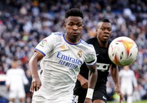 އެލްޗޭ އަތުން ބަލިނުވެ ރެއާލް ސަލާމަތްވެއްޖެ