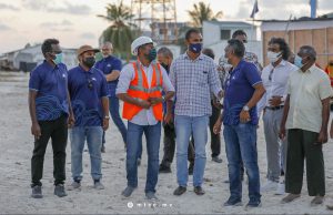 ކޮމަންޑޫގައި ފުޓްބޯޅަ ދަނޑެއް އެޅުމުގެ ޢަމަލީ މަސައްކަތް ފަށައިފި