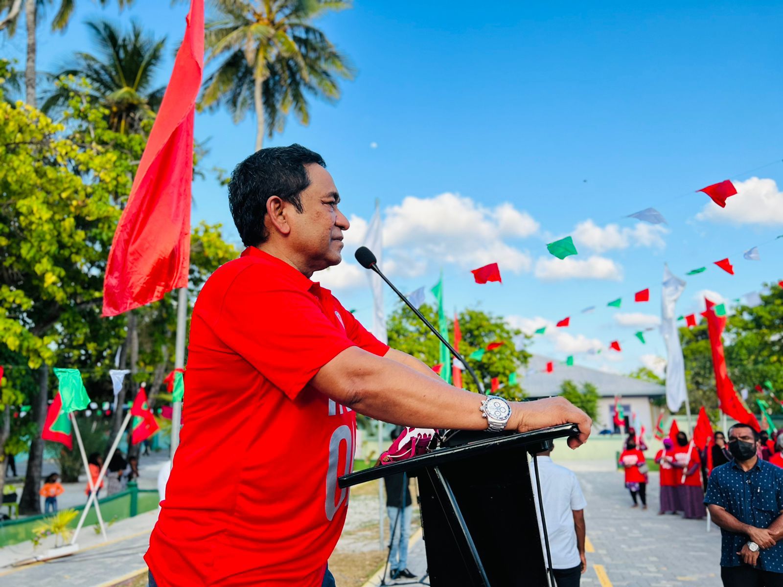 ގޭގޭގެ ފާރުތަކުގައިވެސް "އިންޑިއާ އައުޓް" ޖެހުމަށް ޔާމީން ގޮވާލައްވައިފި