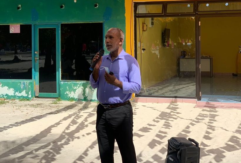 މިނިސްޓަރ ޒާހިރު ކެމްޕެއިންގައި، އަދާލަތު ހަނު!