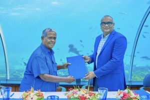 މަޑިވަރު އެއަރޕޯޓް ހިންގުން އައިލެންޑް އޭވިއޭޝަނާއި ހަވާލުކޮށްފި