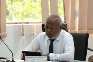 އެމްޑީޕީގެ އެކްޓިވިސްޓުންތަކެއް އެމްޑީޕީ ކައުންސިލަރު ޒަމީރުއަށް ފުރައްސާރަކޮށްފި