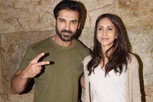 ޖޯންގެ ދެމަފިރިންނަށް ވެސް ކޯވިޑް ޖެހިއްޖެ