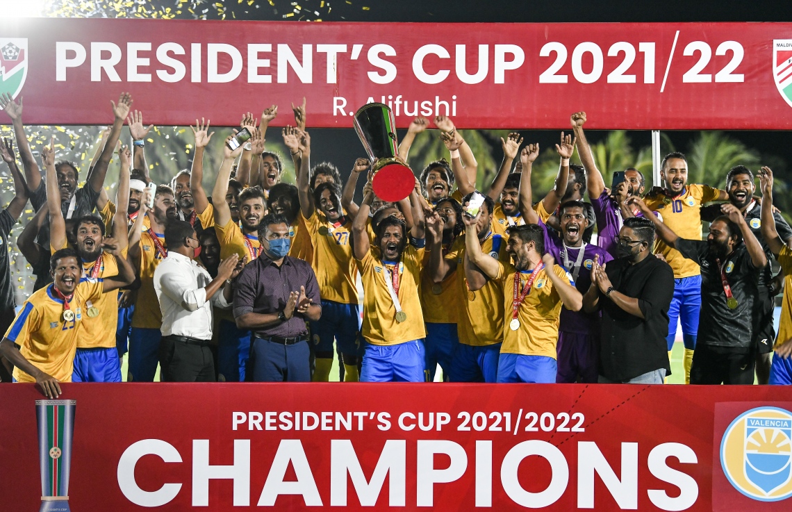 މާޒިޔާ ބަލިކޮށް ޕްރެޒިޑެންޓްސް ކަޕުގެ ޗެމްޕިއަންކަން ވެލެންސިއާ ހޯދައިފި