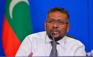 ދެ ކޮމަންޑޫ ގުޅާލުމުގެ މަޝްރޫޢު ހުއްޓުވުމަށް މަސައްކަތްކުރާކަމަށް ފައްޔާޒް ތުހުމަތުކުރައްވައިފި