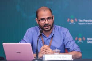 މިފަހަރުގެ ޕީކްގައި ކޯވިޑް ކޭސްތައް 9000އަށްވެސް އަރައިފާނެ: ޑރ.އަފްޒަލް