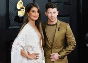 ޕްރިޔަންކާވެސް ދަރިއަކު ހޯދުމަށް ވިސްނަނީ