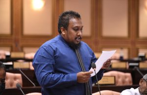 އިންޑިއާ އައުޓް ނުރައްކާވެގެން އުޅެނީ، އެއްބަސްވުންތަކުގައި ގޯސް ހެދިފައިވާތީ: މޮސްޓަރ