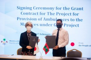 ޖަޕާނުން ރާއްޖެއަށް 8 އެމްބިއުލާންސް ހަދިޔާކުރުމުގެ އެއްބަސްވުމުގައި ސޮއިކޮށްފި