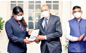 އިންޑިއާއިން ސެނެހިޔާއަށް ޞިއްޚީ ސާމާނު ހަދިޔާކޮށްފި