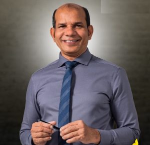 ލަތީފް ކޮލަމް: މުސްތަފާބޭގެ ހާސްވުން ކުޑަ ބޮޑު ހާސްވުން!