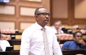 އަލީ އާޒިމްއަކީ އެމްޑީޕީގެ މެމްބަރެއް ނޫން ކަަމަށް އިލެކްޝަންސް ކޮމިޝަން ނިންމައިފި