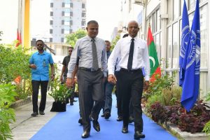 ހަނގުރާމައިގެ ސަރަހައްދުގައި ތިބި ދިވެހި ދަރިވަރުންނަށް ސަރުކާރުން މާލީ އެހީދީފި