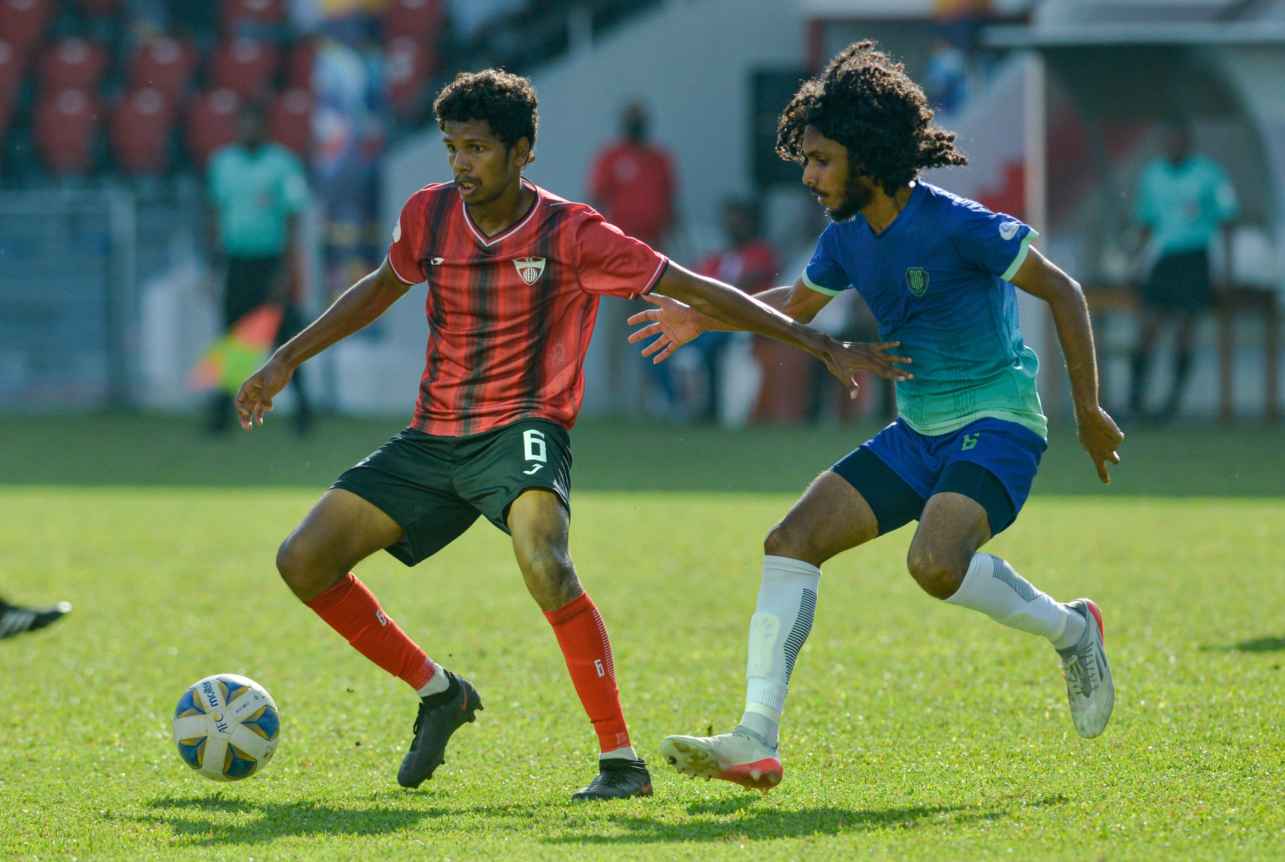 ފަހަތުން އަރައި ސަސް ބަލިކޮށް ޓީސީން ލީގުގެ ފުރަތަމަ މޮޅު ހޯދައިފި