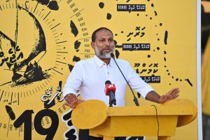 ބަރުލަމާނީ ނިޒާމު ގެނެސްފިނަމަ ރައްޔިތުން ހާލުގައި ޖެހޭނެ: އިމްރާން