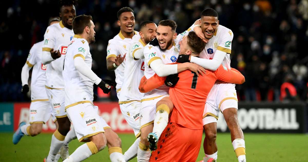 ފްރާންސް ކަޕުން ވަރުގަދަ ޕީއެސްޖީ ކަޓުވާލައިފި