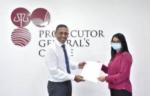 އެސިސްޓެންޓް ޕްރޮސިކިއުޓަރ ޖެނެރަލްގެ މަޤާމަށް ފެޒްލީން