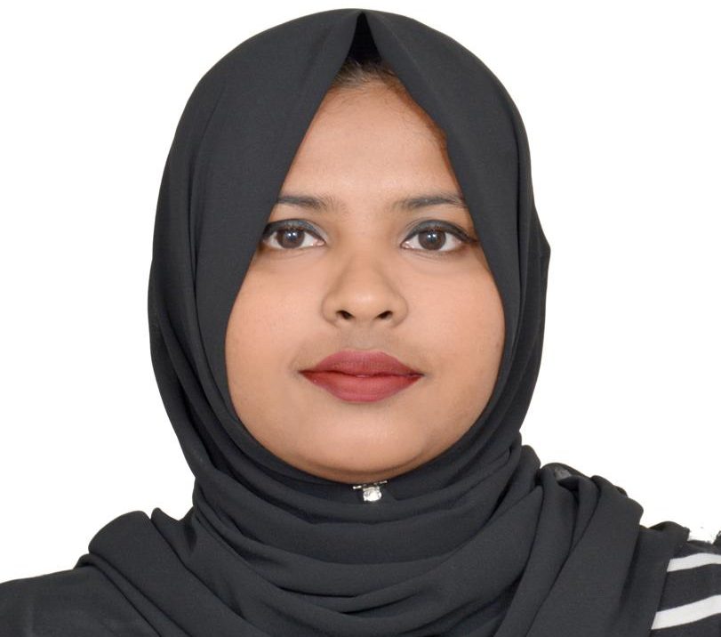 އެކްސިޑެންޓްގައި ސީރިއަސް ޒަޚަމްތަކެއްވި އީމާން ނިޔާވެއްޖެ