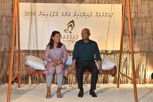 އެއާޕޯޓް ބޮޑުކުރުމާއި، ބޯހިޔާވަހިކަމާއިއެކު، ގިނަ ވަޢުދުތަކެއް ފުވައްމުލަކަށް