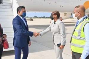 ޑުބާއީ ދަތުރަށްފަހު ނައިބުރައީސް މާލެ ވަޑައިގެންފި