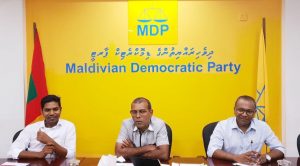 ނިޒާމު ބަދަލު ކުރުމަށް ކޮންގްރެސްއަށް ހުށަހަޅަހަޅާ ގަރާރު ނަޝީދު ހުށަހަޅުއްވައިފި