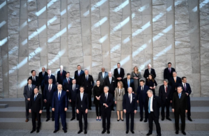 އެމެރިކާއާއި ނޭޓޯގެ ލީޑަރުން އިމަޖެންސީ ސަމިޓަކަށް ބްރަސަލްސްއަށް ވަޑައިގެންފި