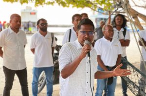 އެކީގައި ކުރިއަށްދާނެ ޕާޓްނަރަކުނުވެ، ފަޅުވެރިންނަށް މިދިނީ ބޮޑު ލަގާއެއް: އިންތި