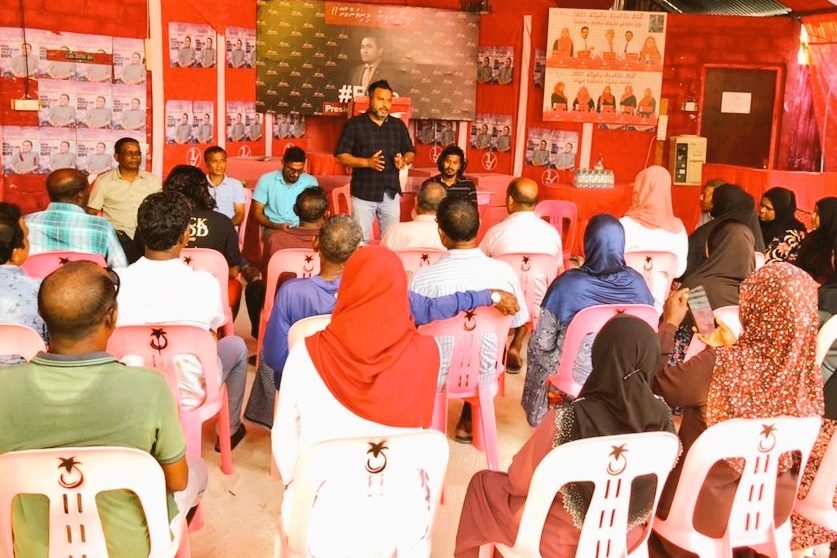 ރަސްދޫއިން ބުނަނީ އިންޑިއާ ސިފައިން ބާލަން މާލަސްވެއްޖެކަމަށް: ޝިޔާމް