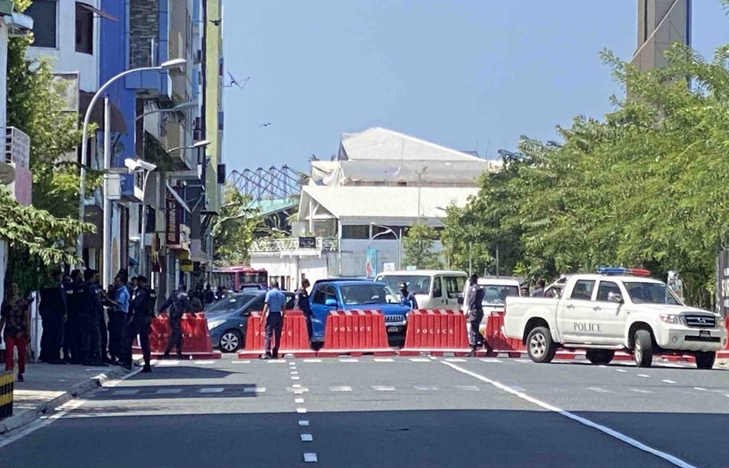 ޕީޕީއެމް އޮފީސް ސަަރަހައްދު ބަންދުކޮށް، ސަލާމަތީ ބާރުތަކުން ހަރަކާތްތެރިވާން ފަށައިފި