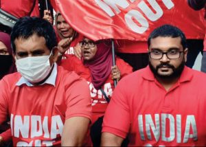 ޣައްސާނައި، ސައީދު ކޯޓަށް ގެންދިޔައީ ބިޑިއަޅުވައިގެން، ދޫކޮށްލީ ޝަރުތުތަކާއިއެކު