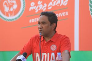 އިންޑިއާ އައުޓް ހަރަކާތުގައި ނިކުތުމުން ވަޒީފާއިން ކަނޑާލާ ކޮންމެ މީހެއްގެ ވަޒީފާ އިޔާދަ ކޮށްދޭނަން: ޕީޕީއެމް